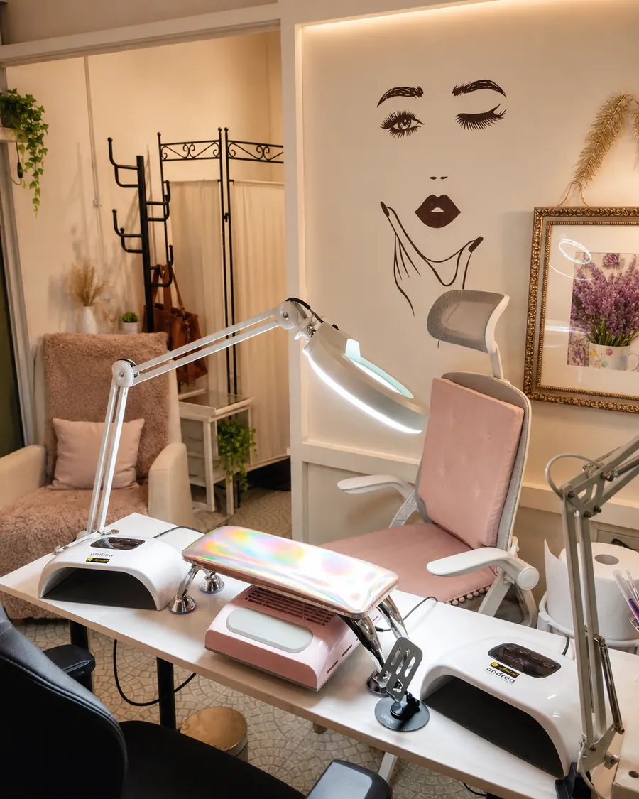 Estação de manicure do TK Nails Studio