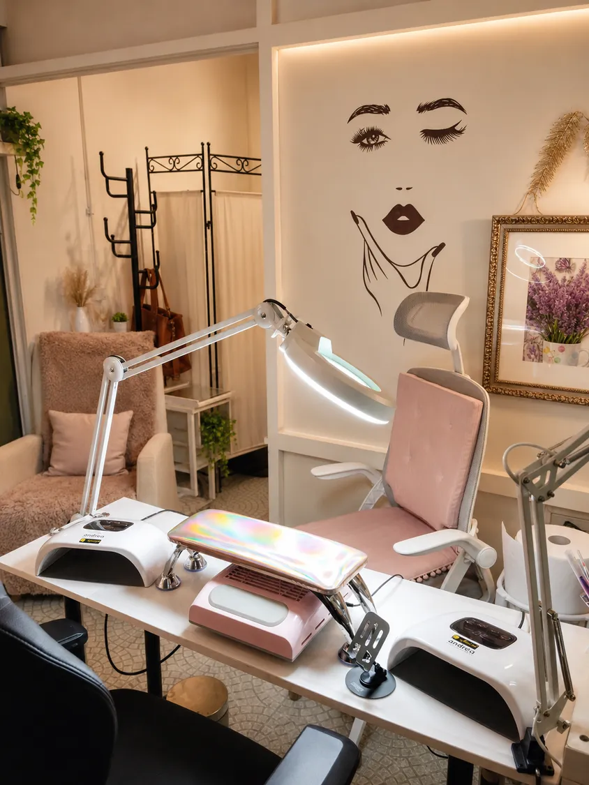 Estação de manicure do TK Nails Studio